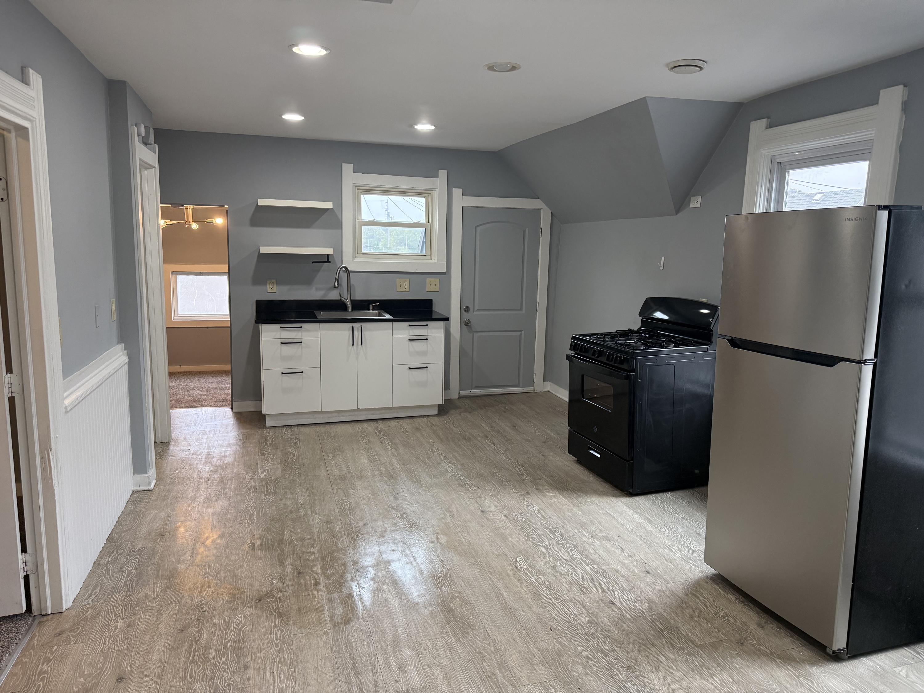 1428 South 3rd Street - Upper