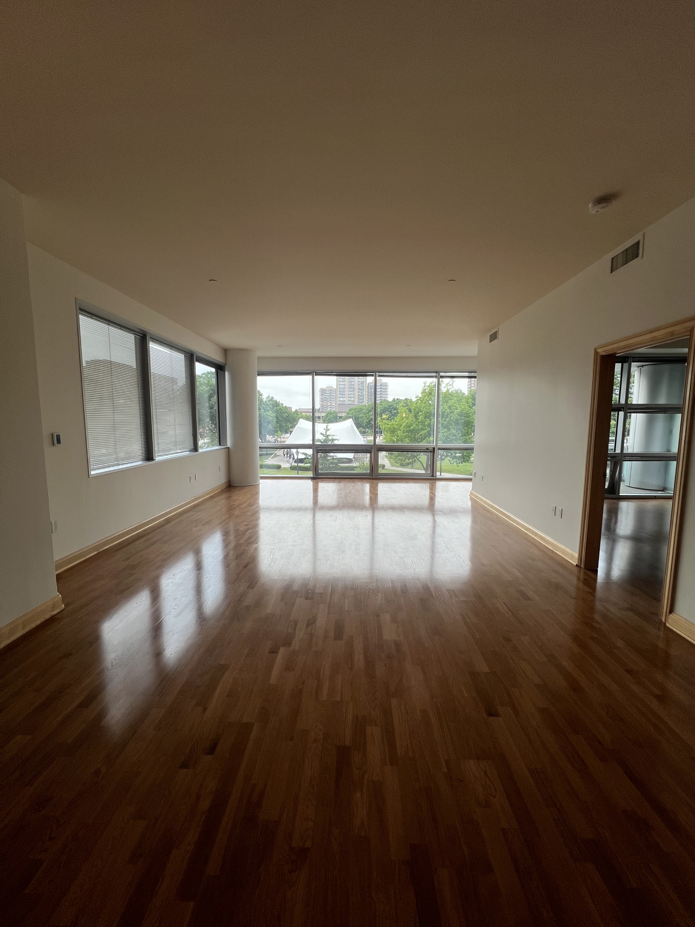 545 East Wells Street - 303