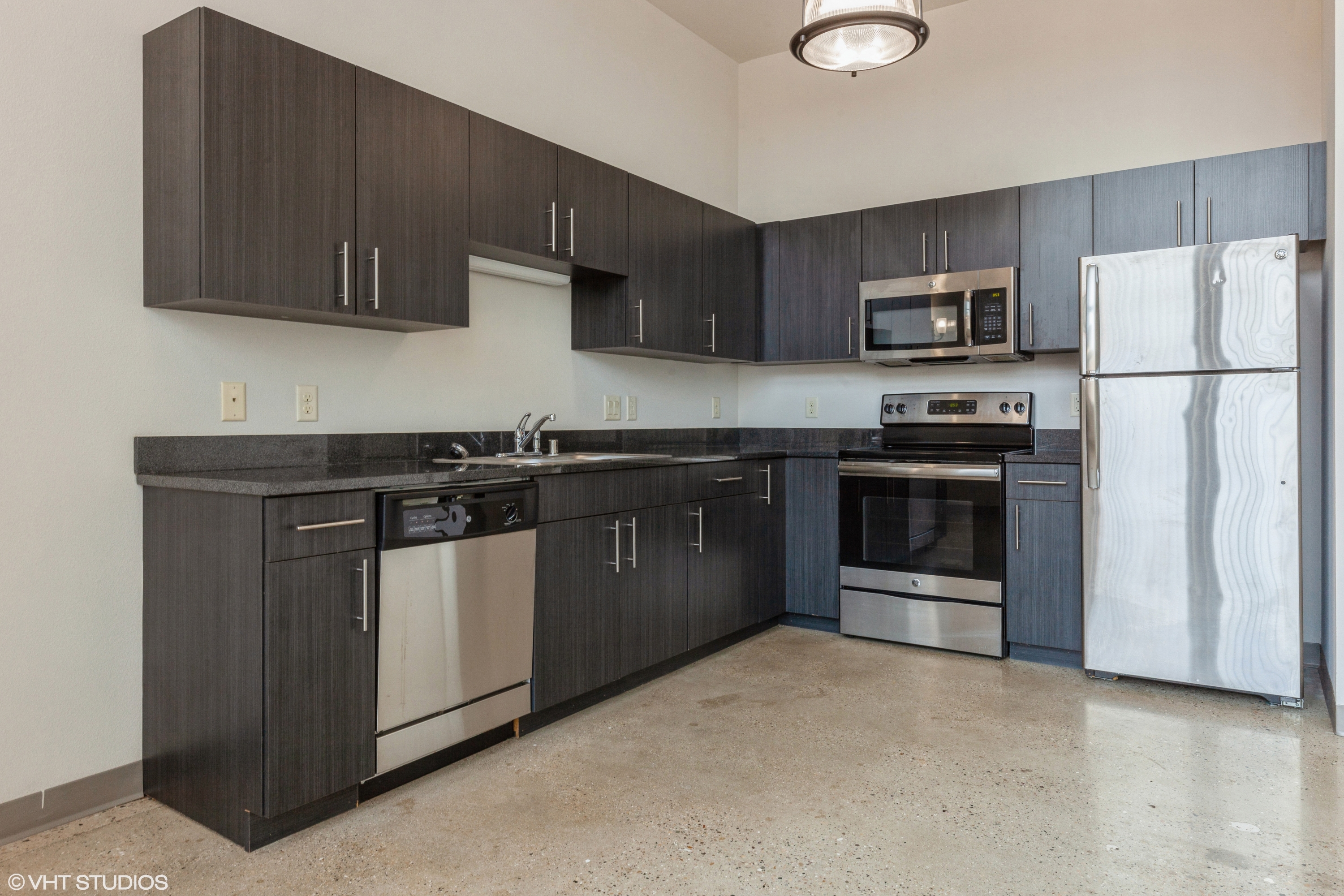 611 West National Avenue - 206